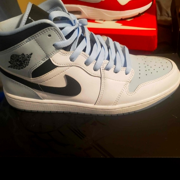 Jordan 1 - Picture 1 of 10